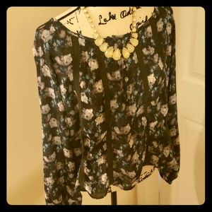 NSR Flowy blouse